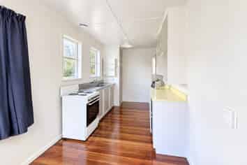 118 Reynolds Street, Taita