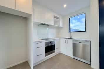 13A Malaga Crescent, Harewood