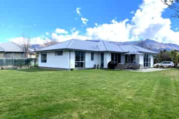70 Mt Iron Drive, Wanaka