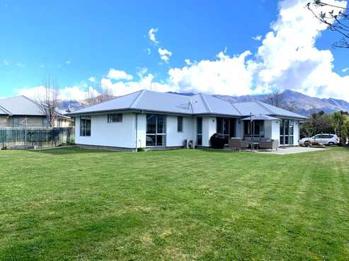 70 Mt Iron Drive, Wanaka