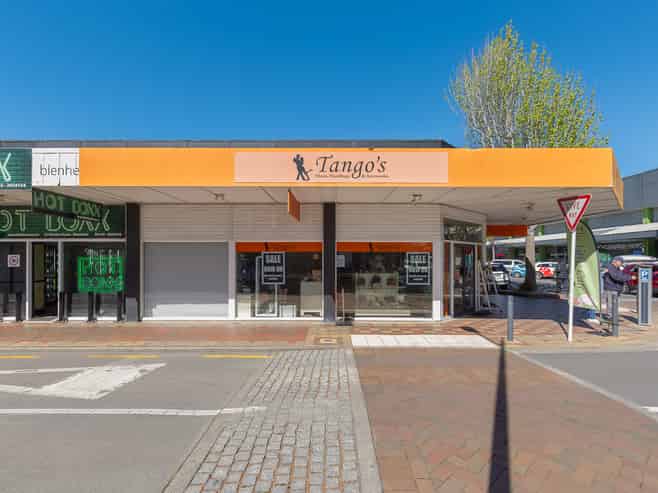Light-Filled 102sqm High-Visibility CBD Corner