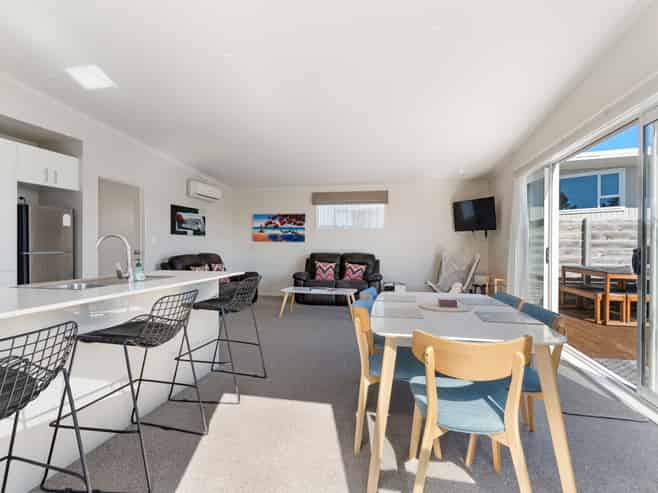 32 Sackville Street, Martinborough