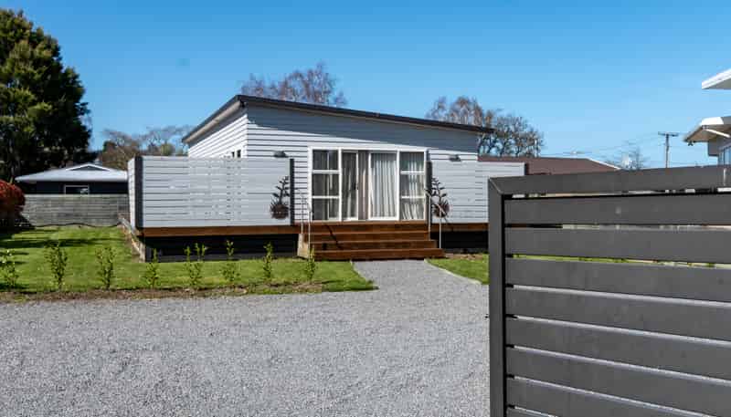 32 Sackville Street, Martinborough