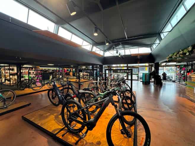 High Profile Showroom With Impact