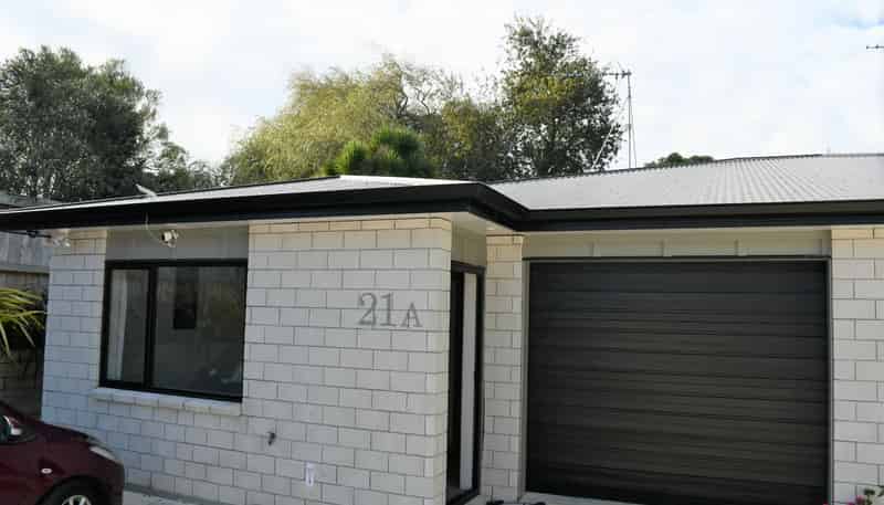 21A Saxbys Road, Glenview