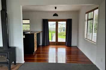 52  Kempton Street, Greytown
