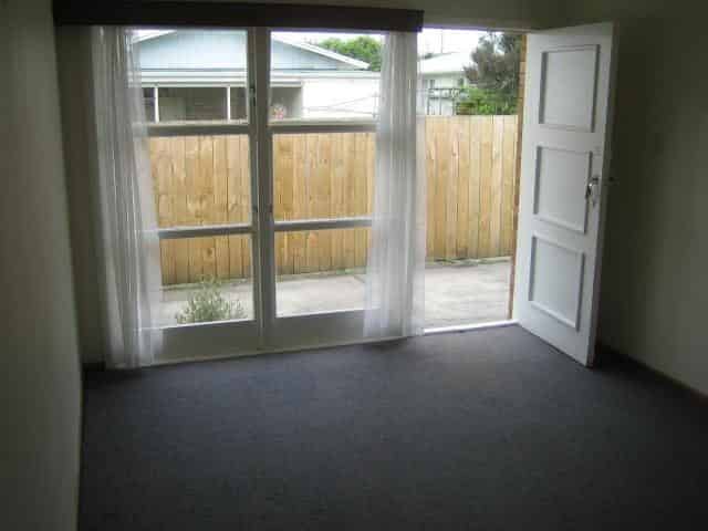 1/33 Greensboro Street, Hillcrest