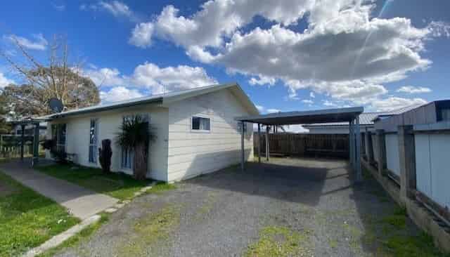 2/248 Flaxmere Avenue, Flaxmere