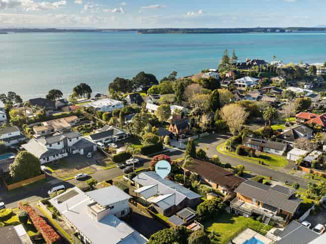 64 Manuwai Drive, Matua