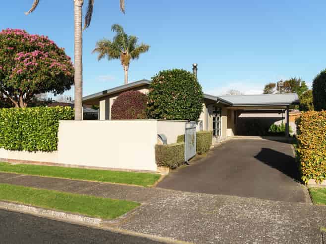 64 Manuwai Drive, Matua