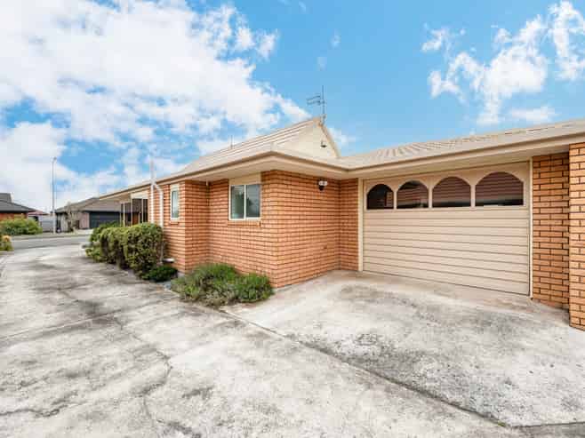 81a Kingsford Drive, Stoke