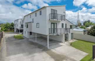 9/187 Knighton Road, Hillcrest