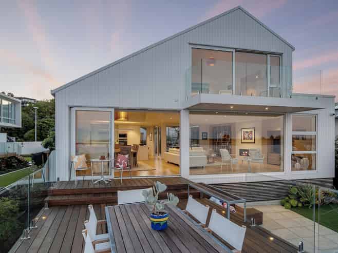 117 Main Road, Redcliffs