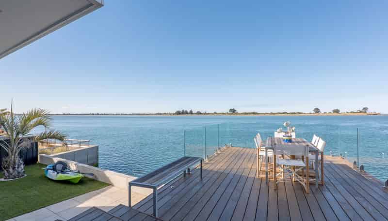 117 Main Road, Redcliffs