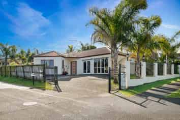 73 Rathmar Drive , Manurewa