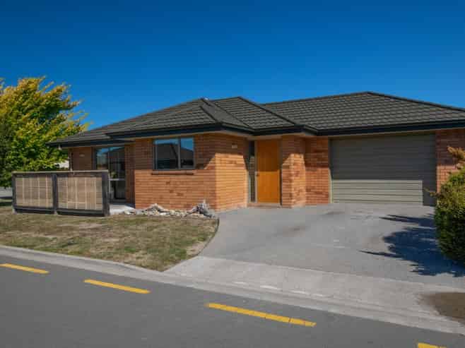 8 Olwyn Place, Blenheim Central