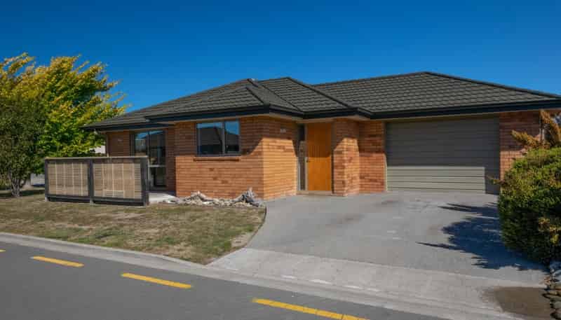 8 Olwyn Place, Blenheim Central
