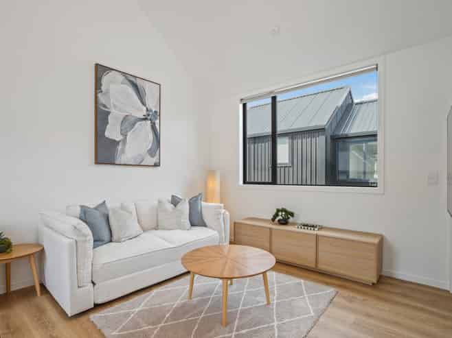 6 Sterling Lane, Queenstown Hill