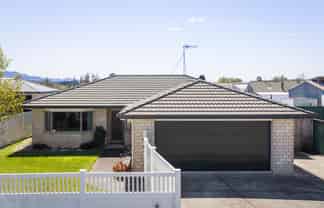 4 Donegal Place, Katikati