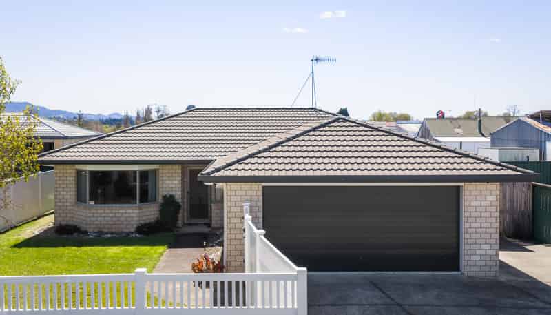 4 Donegal Place, Katikati