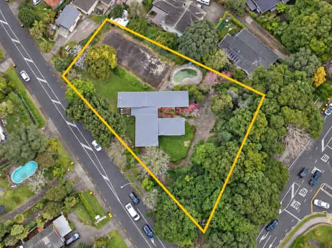 61 Hill Road, Hillpark