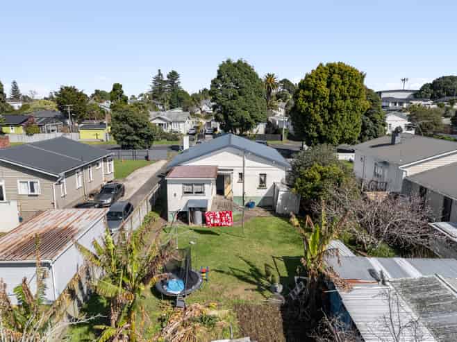 18 Sturges Avenue, Otahuhu