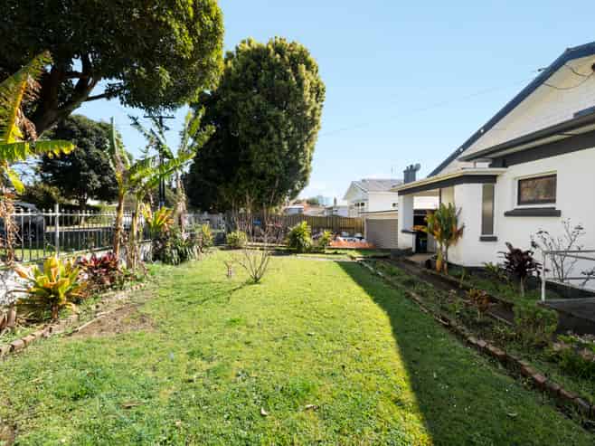 18 Sturges Avenue, Otahuhu