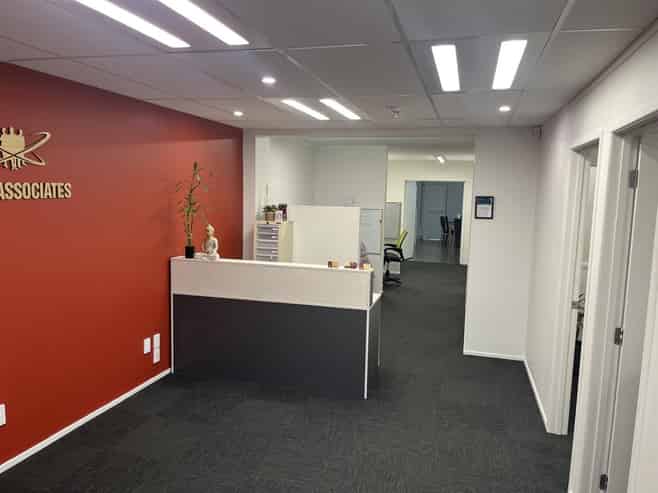 Office/Storage Close to City