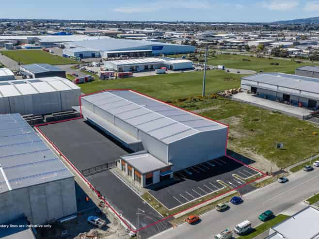 Brand-New Hornby Warehouse