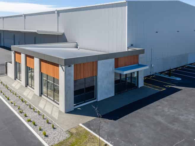 Brand-New Hornby Warehouse