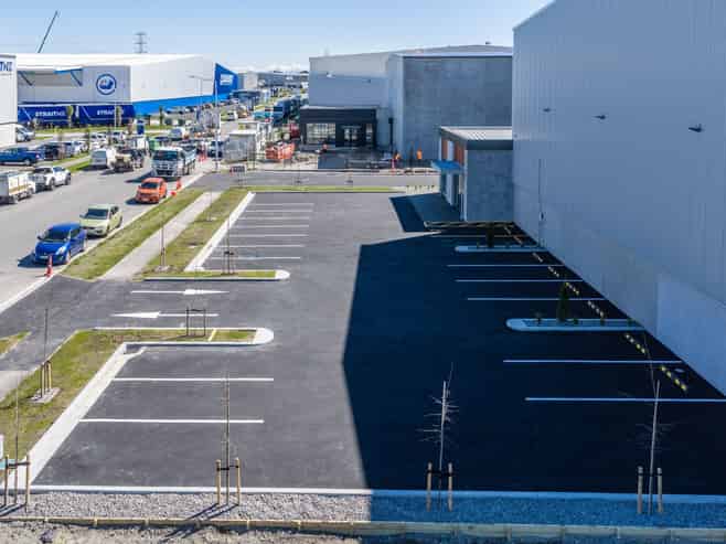 Brand-New Hornby Warehouse