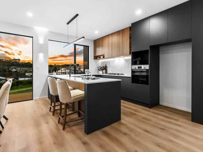 242C West Hoe Heights, Orewa