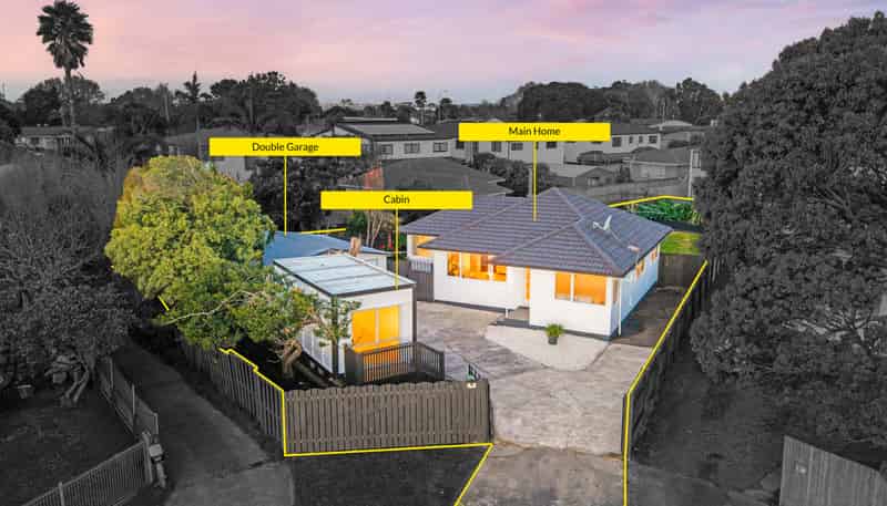 16 Lavinia Crescent, Mangere East
