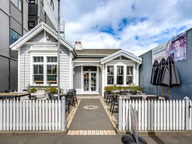 Raffles Street Café - An Established Napier Favourite