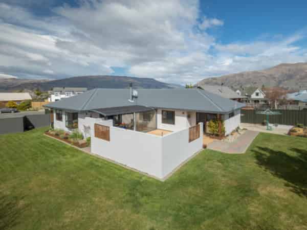 51 Mt Iron Drive, Wanaka