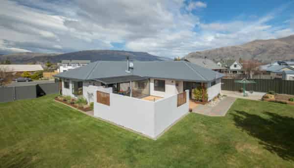 51 Mt Iron Drive, Wanaka