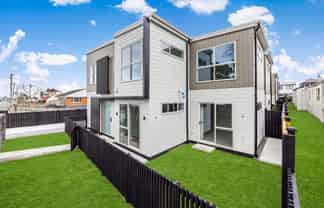 2/233 Great South Road, Manurewa