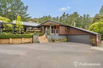 40 Crest Road, Akatarawa