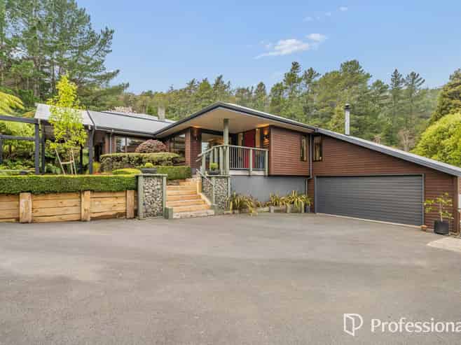 40 Crest Road, Akatarawa