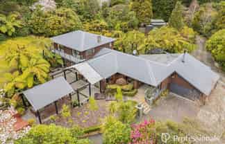 40 Crest Road, Akatarawa