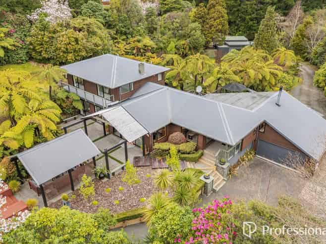 40 Crest Road, Akatarawa