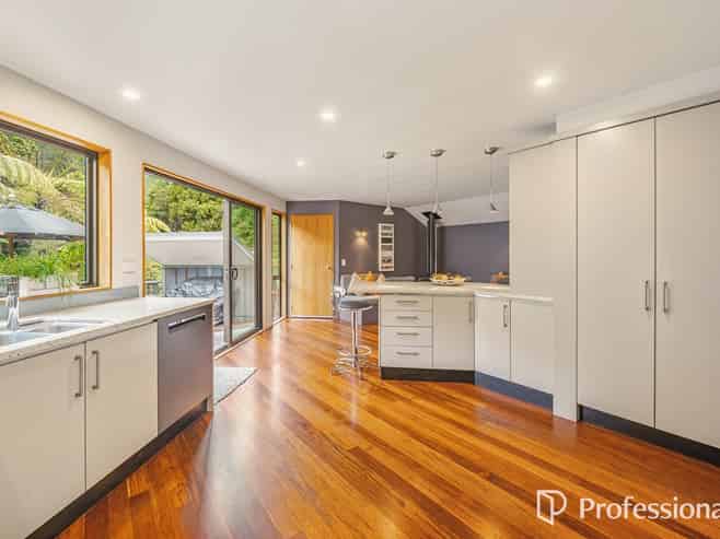 40 Crest Road, Akatarawa