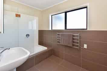 399 Roscommon Road, Manurewa