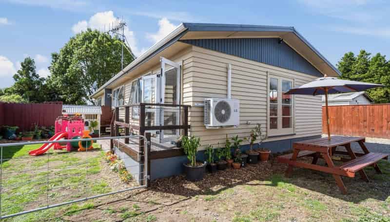 4b Mihipeka Grove, Turangi