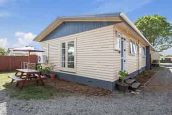 4b Mihipeka Grove, Turangi