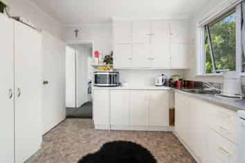 4b Mihipeka Grove, Turangi