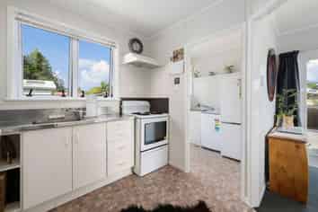 4b Mihipeka Grove, Turangi