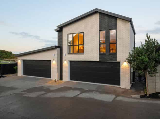 1 Kauri Point Drive, Rototuna North