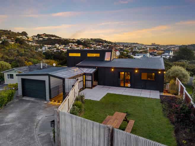 7 Ayr Place, Papakowhai