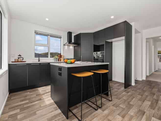 25 Beazley Avenue, Paparangi
